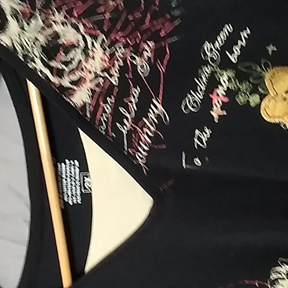 Basic Editions blouse in 3X Black in applique flowers - Picture 4 of 8